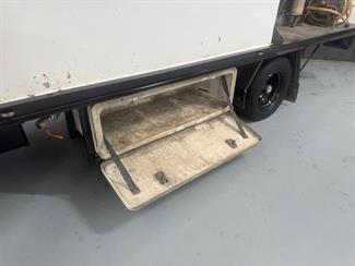 2003 Isuzu NPR450 - Thumbnail