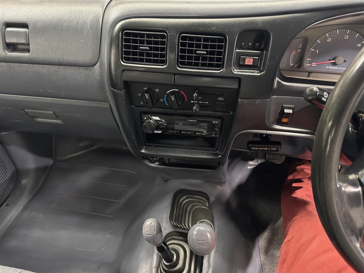 1999 Toyota Hilux