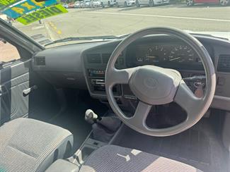 1994 Toyota Hilux - Thumbnail