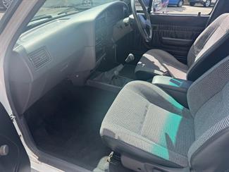 1994 Toyota Hilux - Thumbnail