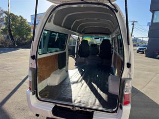 2010 Nissan Caravan - Thumbnail