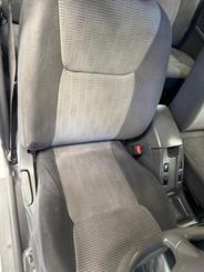 2010 Nissan Navara - Thumbnail