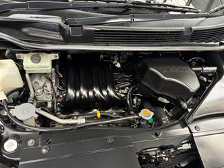 2011 Nissan Serena - Thumbnail
