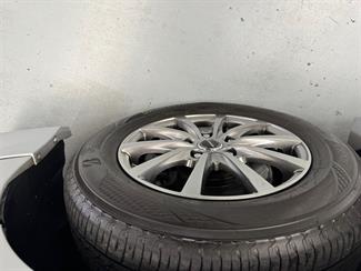 2011 Nissan Serena - Thumbnail