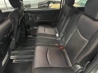 2011 Nissan Serena - Thumbnail